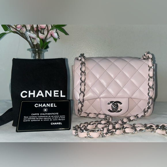 CHANEL 19C Mini Square Classic Flap Bag Quilted Lambskin in Lilac Pink - Picture 1 of 11